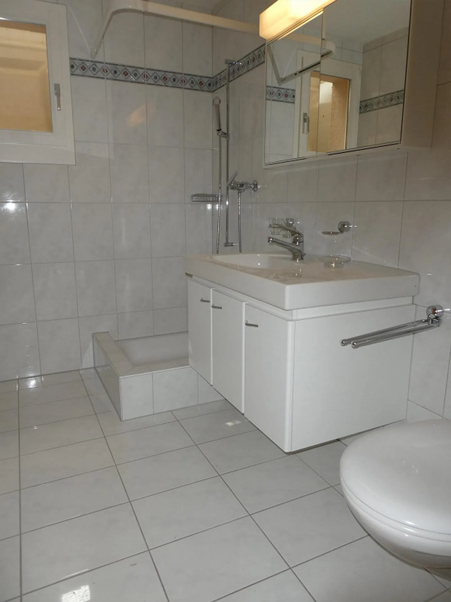 Maison individuelle de 6 1/2 pièces dans un emplacement avec vue dégagée - Photo 26 sur 28