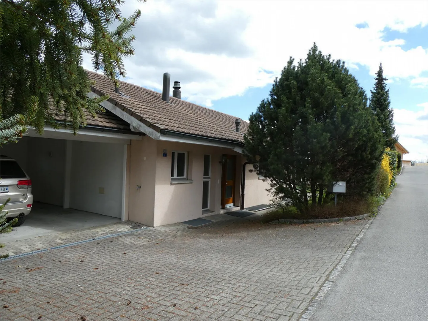 Maison individuelle de 6 1/2 pièces dans un emplacement avec vue dégagée - Photo 27 sur 28