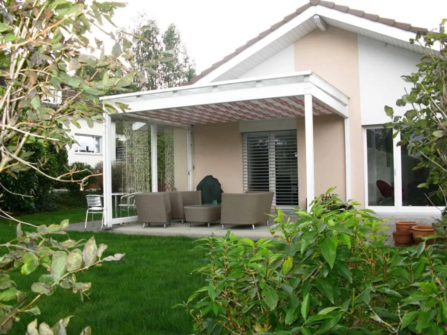 Maison individuelle de 6 1/2 pièces dans un emplacement avec vue dégagée - Photo 6 sur 28