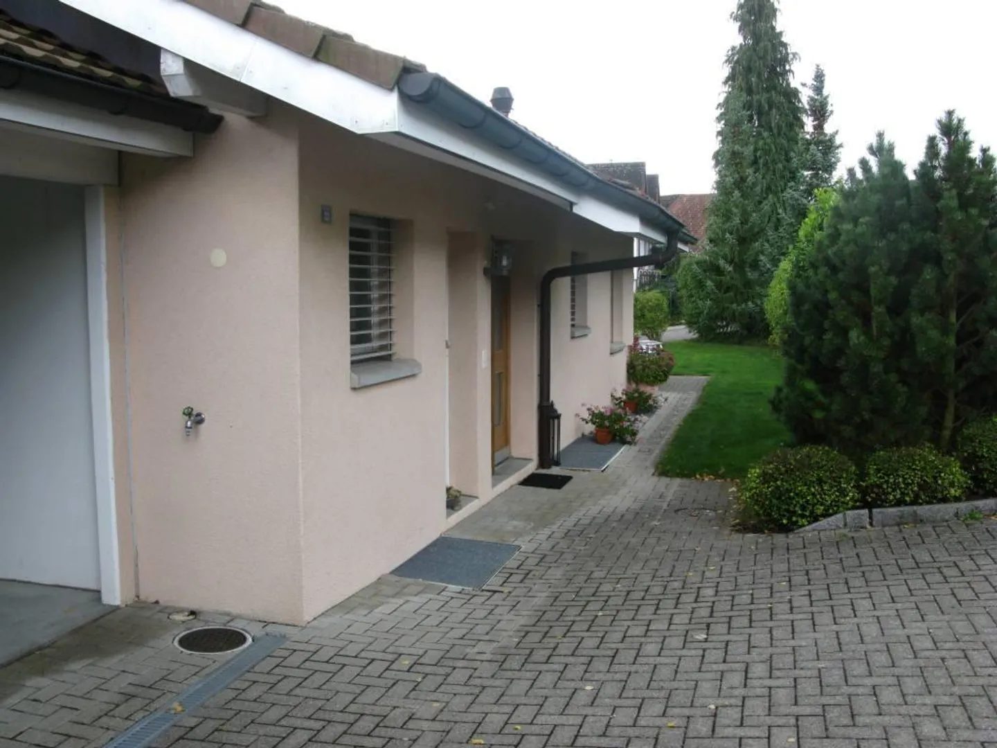 Maison individuelle de 6 1/2 pièces dans un emplacement avec vue dégagée - Photo 7 sur 28