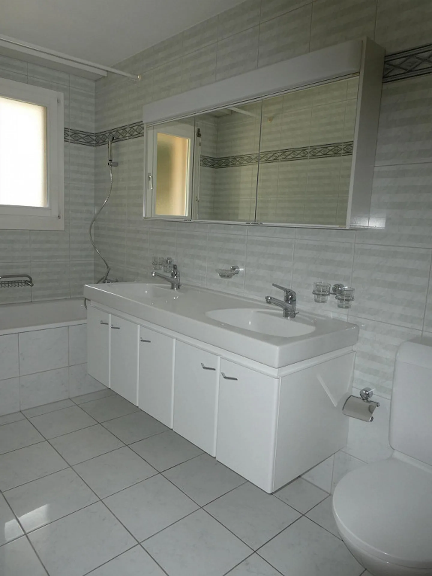 Maison individuelle de 6 1/2 pièces dans un emplacement avec vue dégagée - Photo 15 sur 28