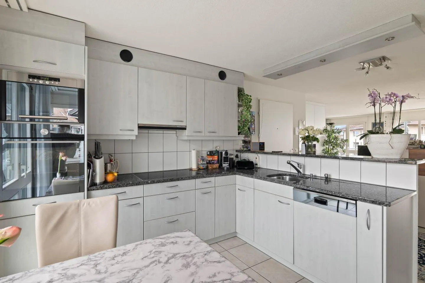 Grosszügige 4.5-Zimmer-Maisonette mit Terrasse und viel Aussenraum - Foto 6 von 11