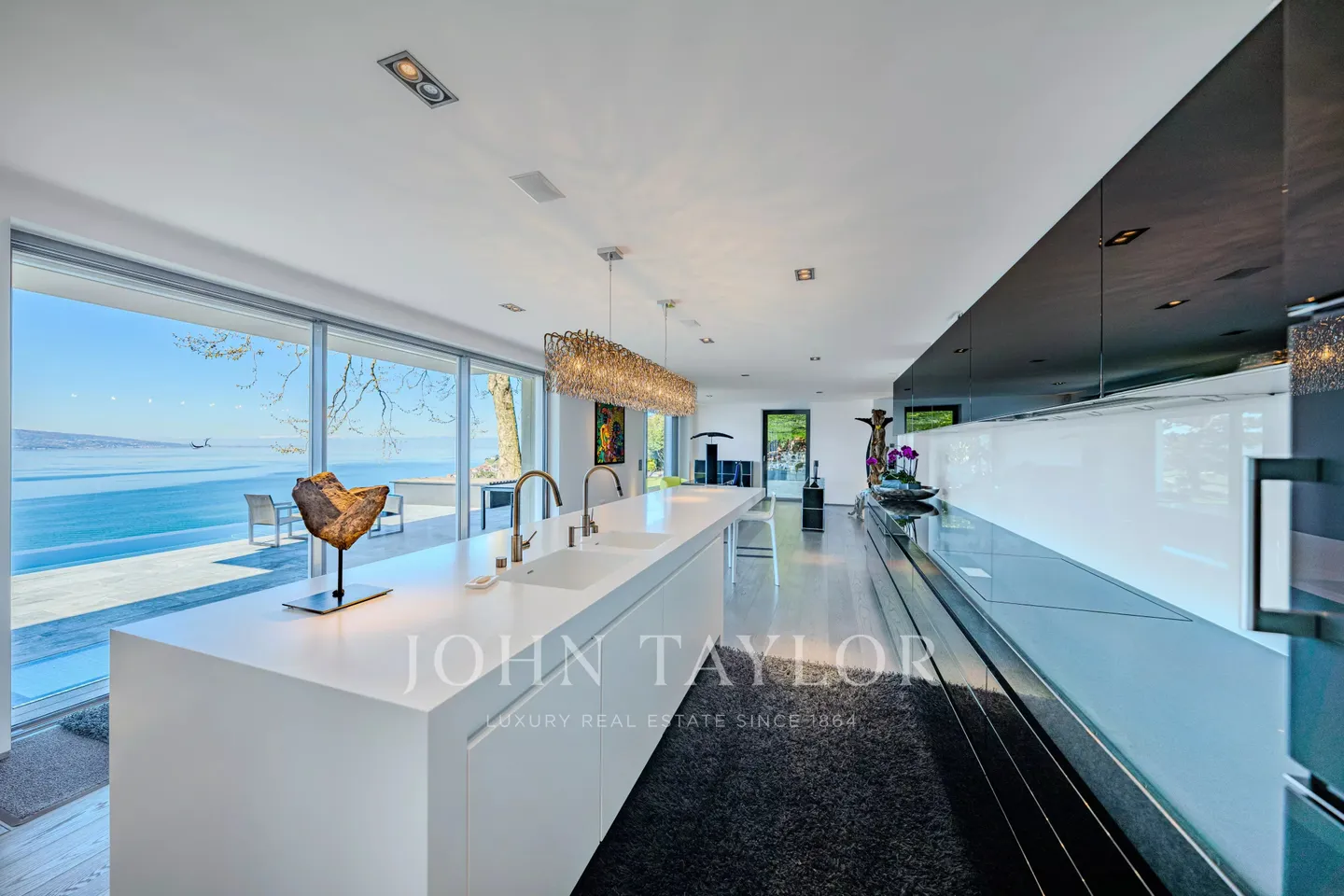 Probably one of the most exclusive locations in Lavaux - Photo 2 of 17