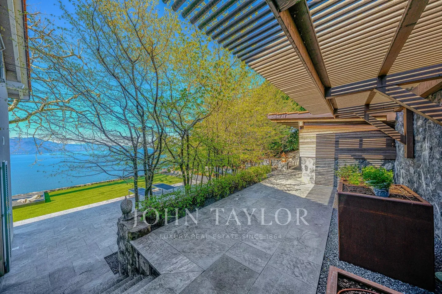 Probably one of the most exclusive locations in Lavaux - Photo 15 of 17