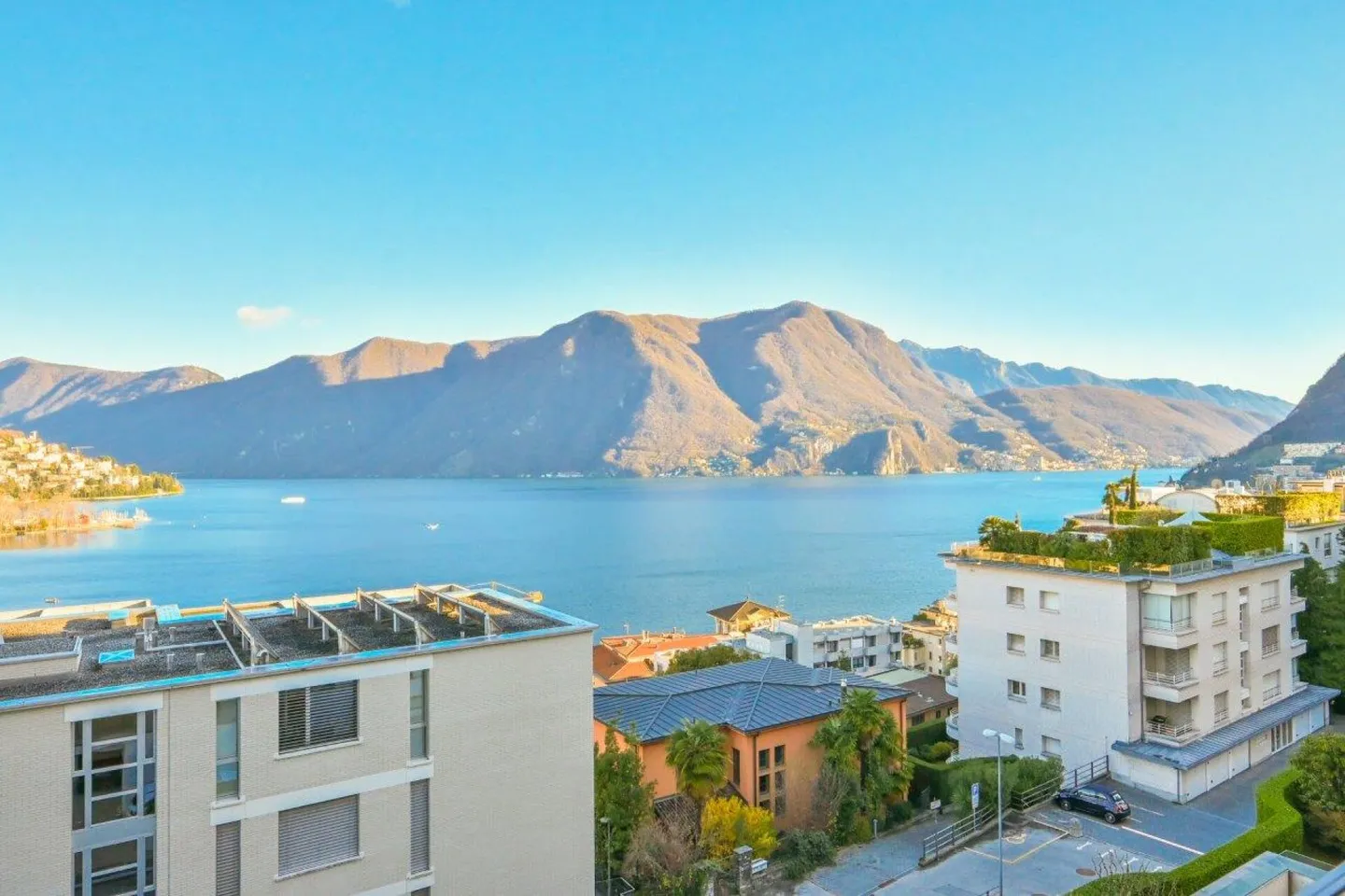 Appartement de luxe spectaculaire avec vue sur le lac - Photo 1 sur 13
