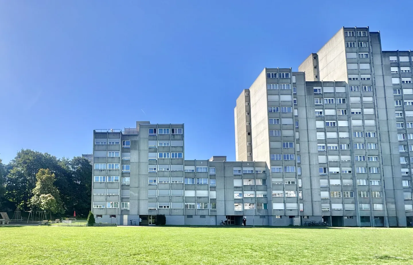 Secure Investment: Fully Rented 4½-Room Apartment with 5% Gross Yield (Building Rights) - Photo 8 of 9