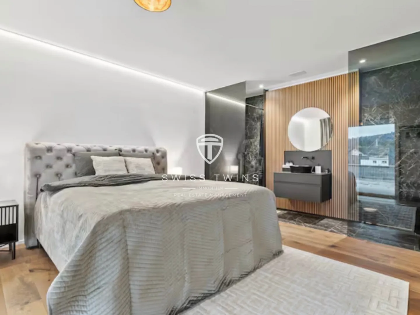 Luxurious 3.5-Room Terrace Apartment with 132m² Private Terrace and Stunning Views of Pilatus & Rigi - Photo 7 of 12