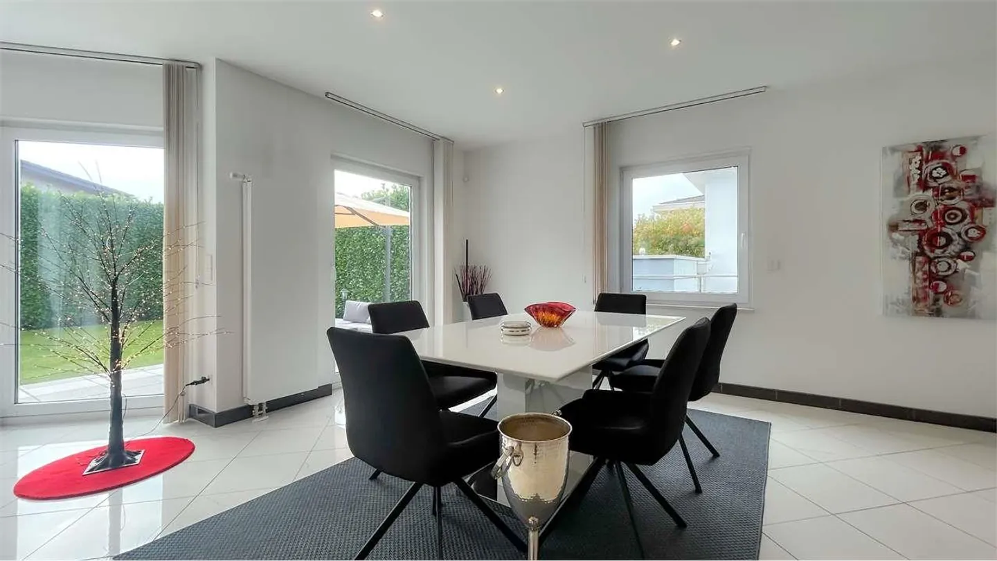 Montagnola : Maison individuelle avec grand jardin - Photo 5 sur 13