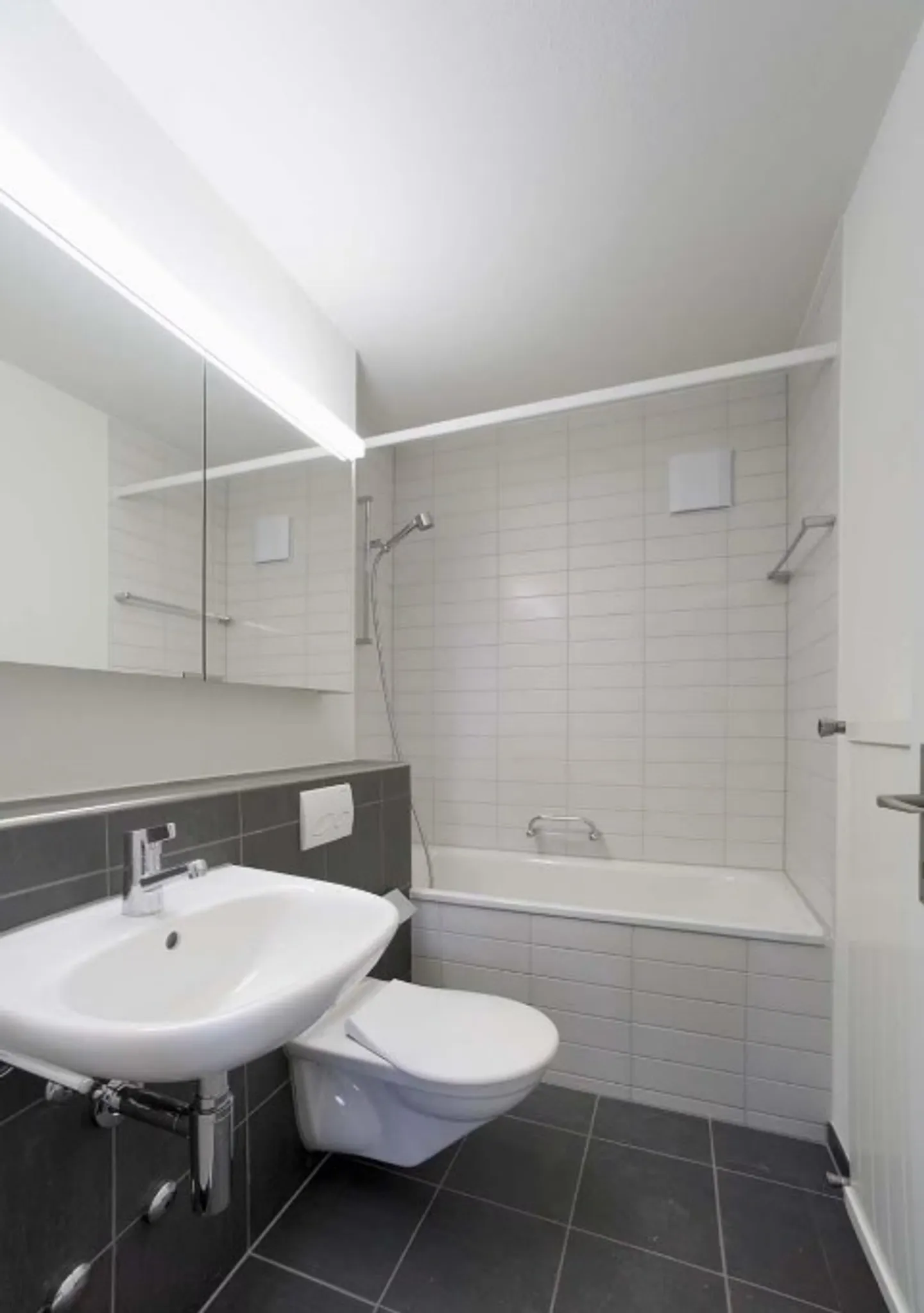 Appartamento in affitto - Foto 5 di 8