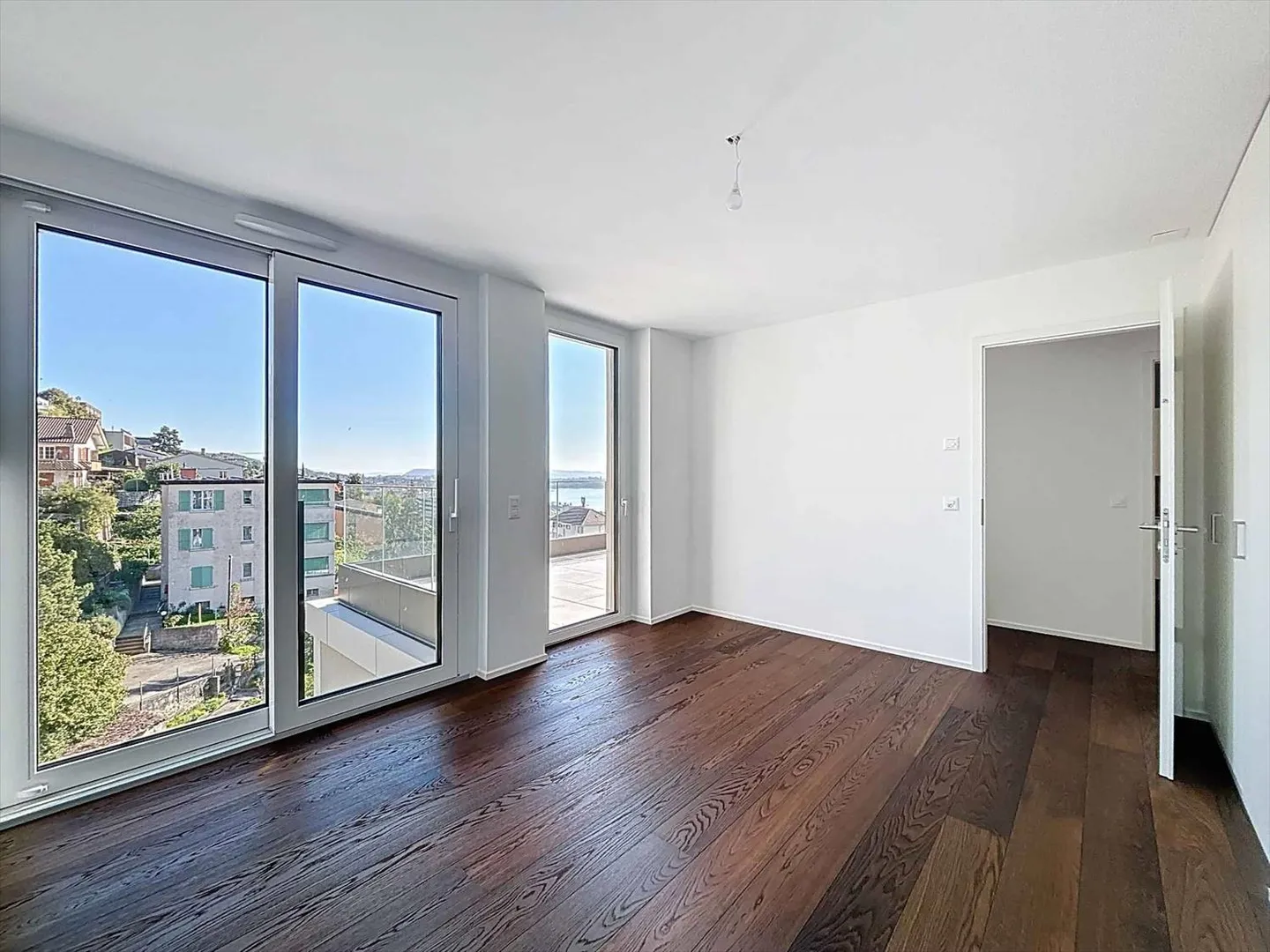 Exceptional 3.5 Room Penthouse - Photo 6 of 13