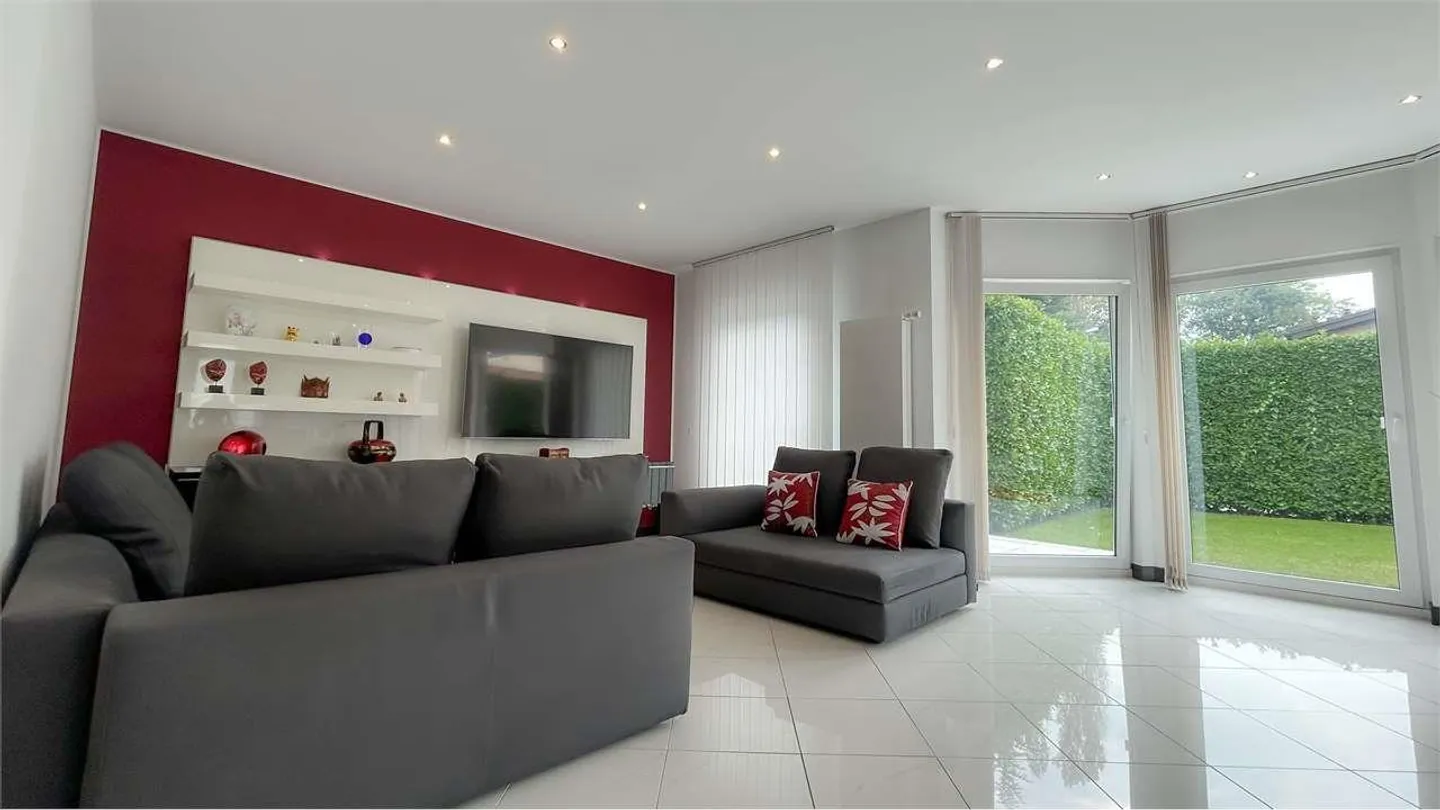 Montagnola : Maison individuelle avec grand jardin - Photo 8 sur 13