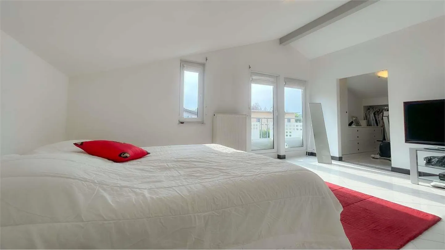Montagnola : Maison individuelle avec grand jardin - Photo 10 sur 13