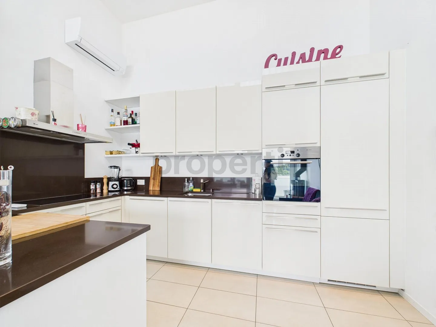 Elegante Villa in Bissone mit direktem Zugang zum Luganersee - Foto 5 von 14