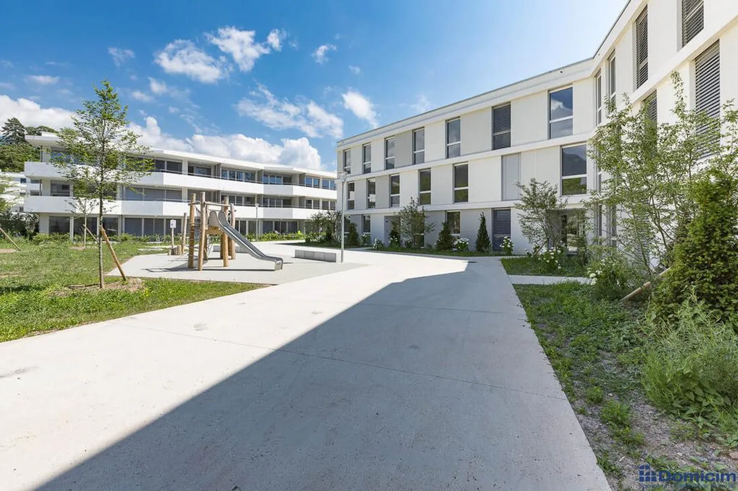 5 pièces au 1er étage, au sein d'un quartier MINERGIE familiale - Foto 1 von 7