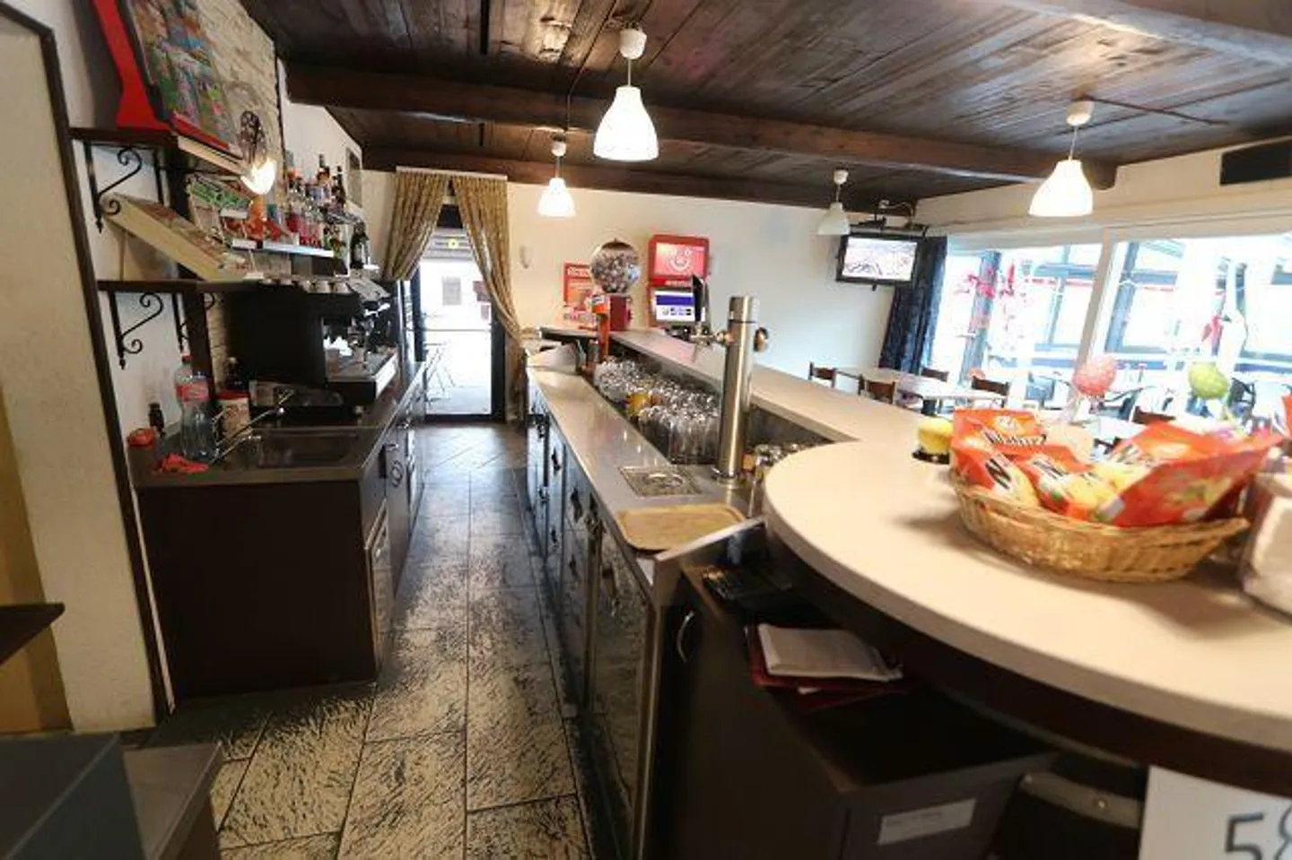 Hotel alle Botte con grande sala, appartamento del proprietario e camere d'albergo... - Foto 6 di 33