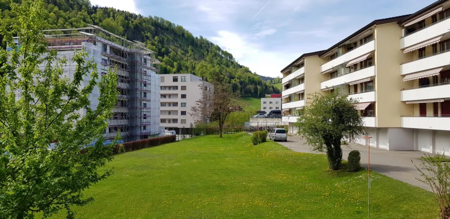 Bright apartment in a quiet residential area - Photo 7 of 8