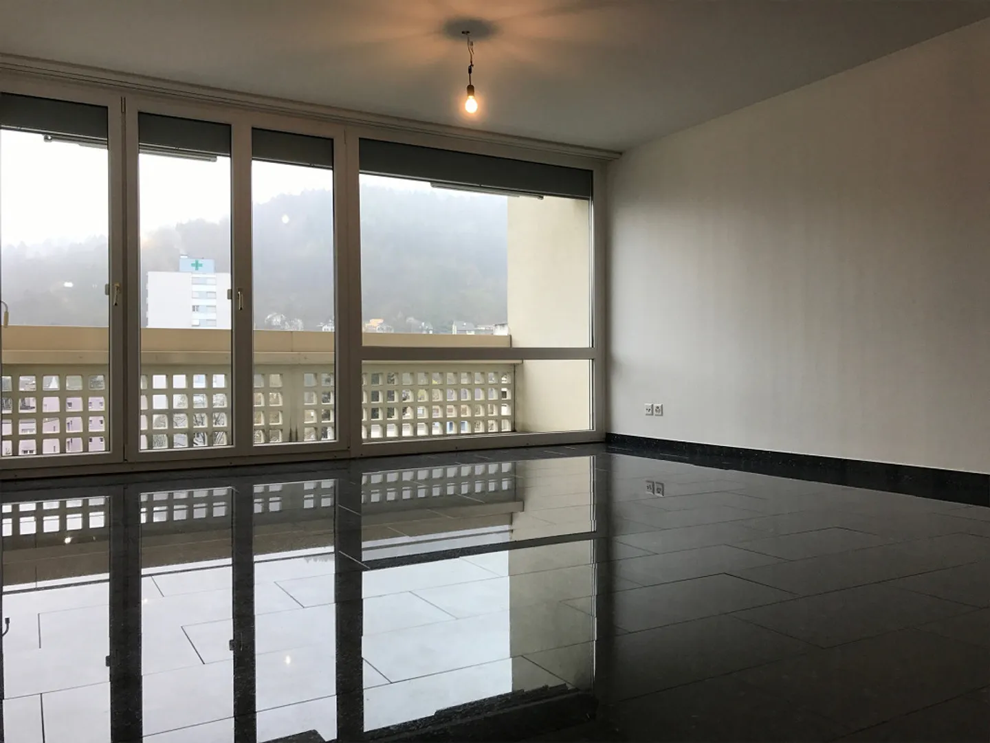 Large 3.5 Room Luxury Maisonette Apartment with Fantastic View - Photo 10 of 17