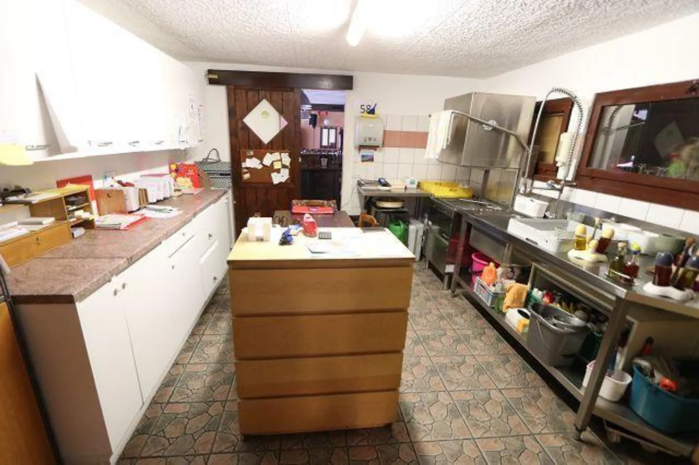 Hotel alle Botte con grande sala, appartamento del proprietario e camere d'albergo... - Foto 17 di 33