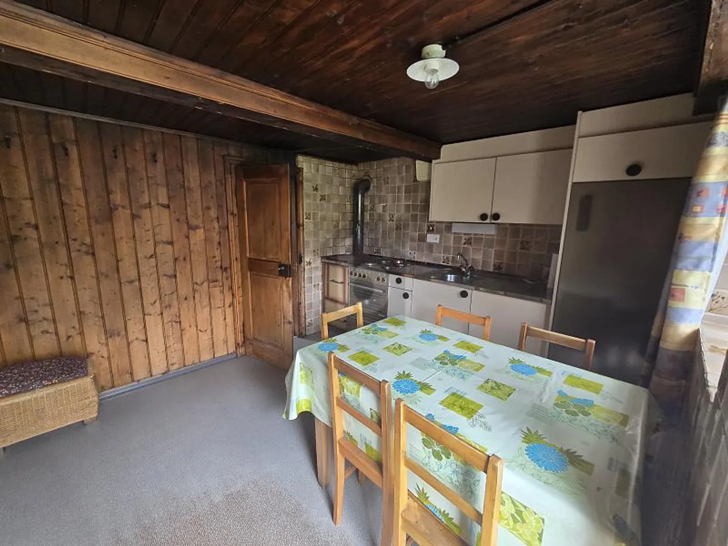 Spacious and sunny to renovate - Photo 4 of 6