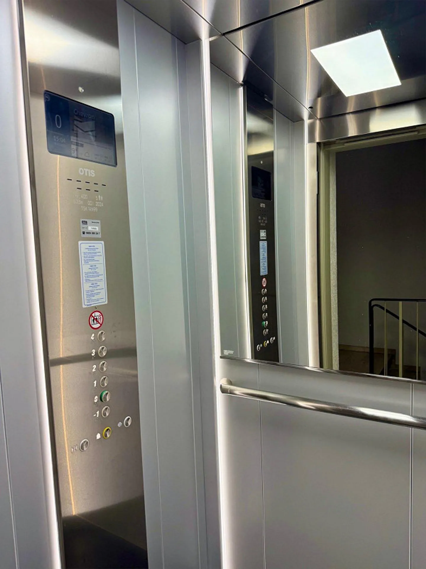 Moderne 2.5 Wohnung im Zentrum von Minusio - Foto 13 von 22