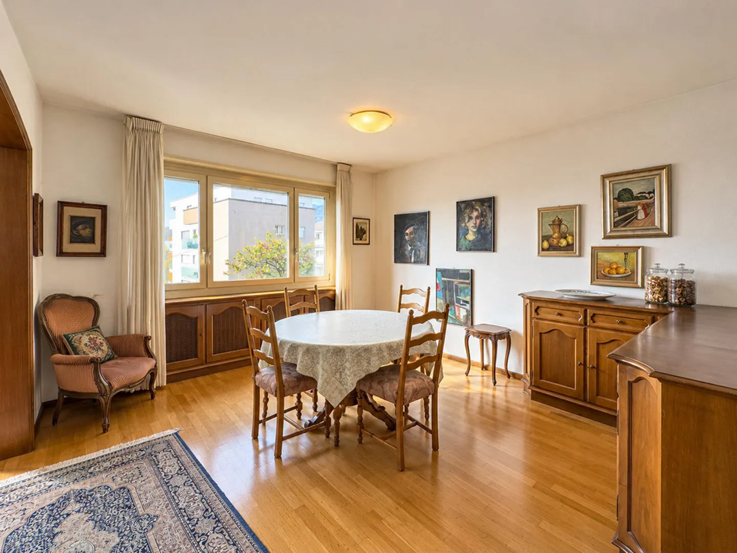 Haus mit großem Garten in Mendrisio - Foto 2 von 9