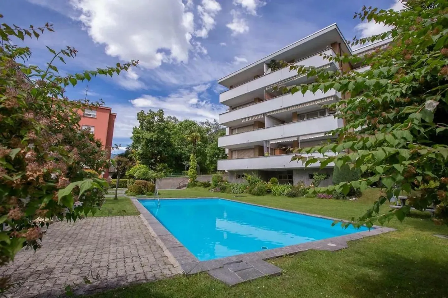 Moderne 2.5 Wohnung im Zentrum von Minusio - Foto 18 von 22