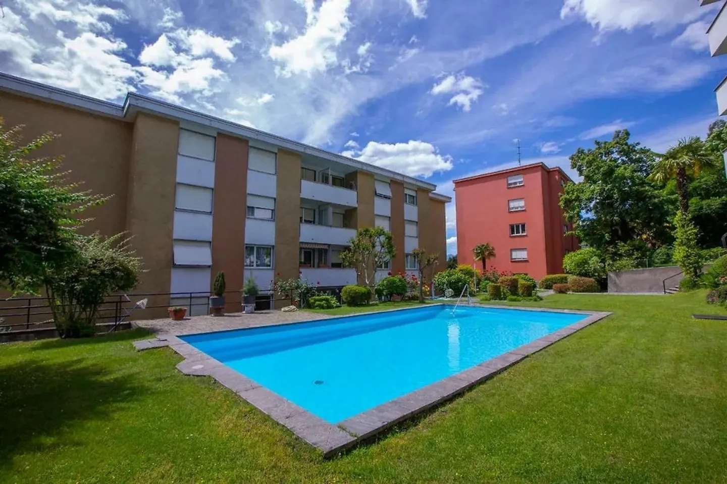 Moderne 2.5 Wohnung im Zentrum von Minusio - Foto 19 von 22