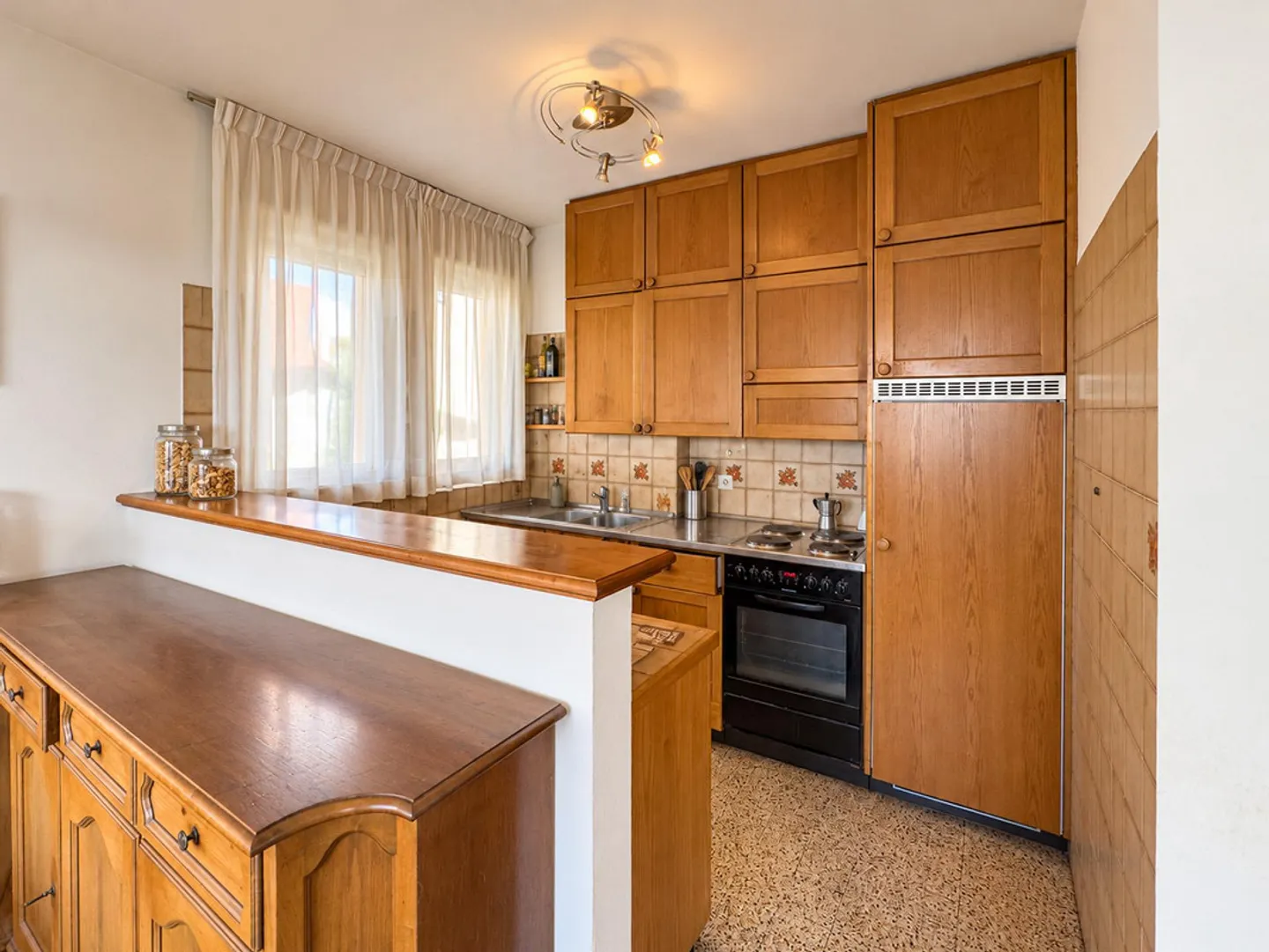 Haus mit großem Garten in Mendrisio - Foto 3 von 9