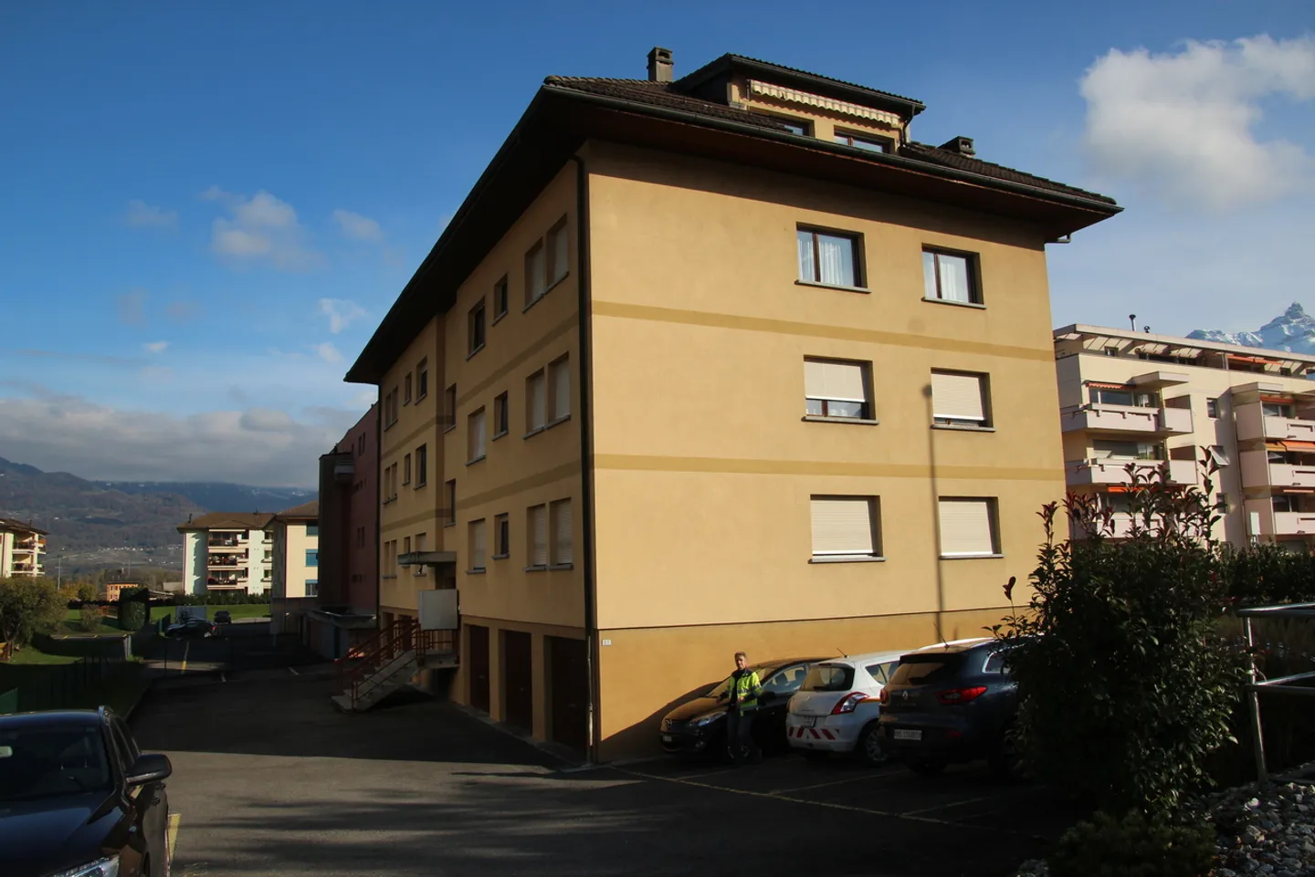 4,5-Zimmer-Wohnung 110 m2 mit Keller, Garage und Parkplatz - Foto 3 von 22