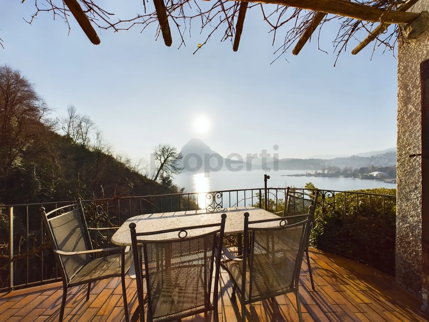 Villa Unica con Vista Spettacolare sul Lago di Lugano - Foto 8 di 11