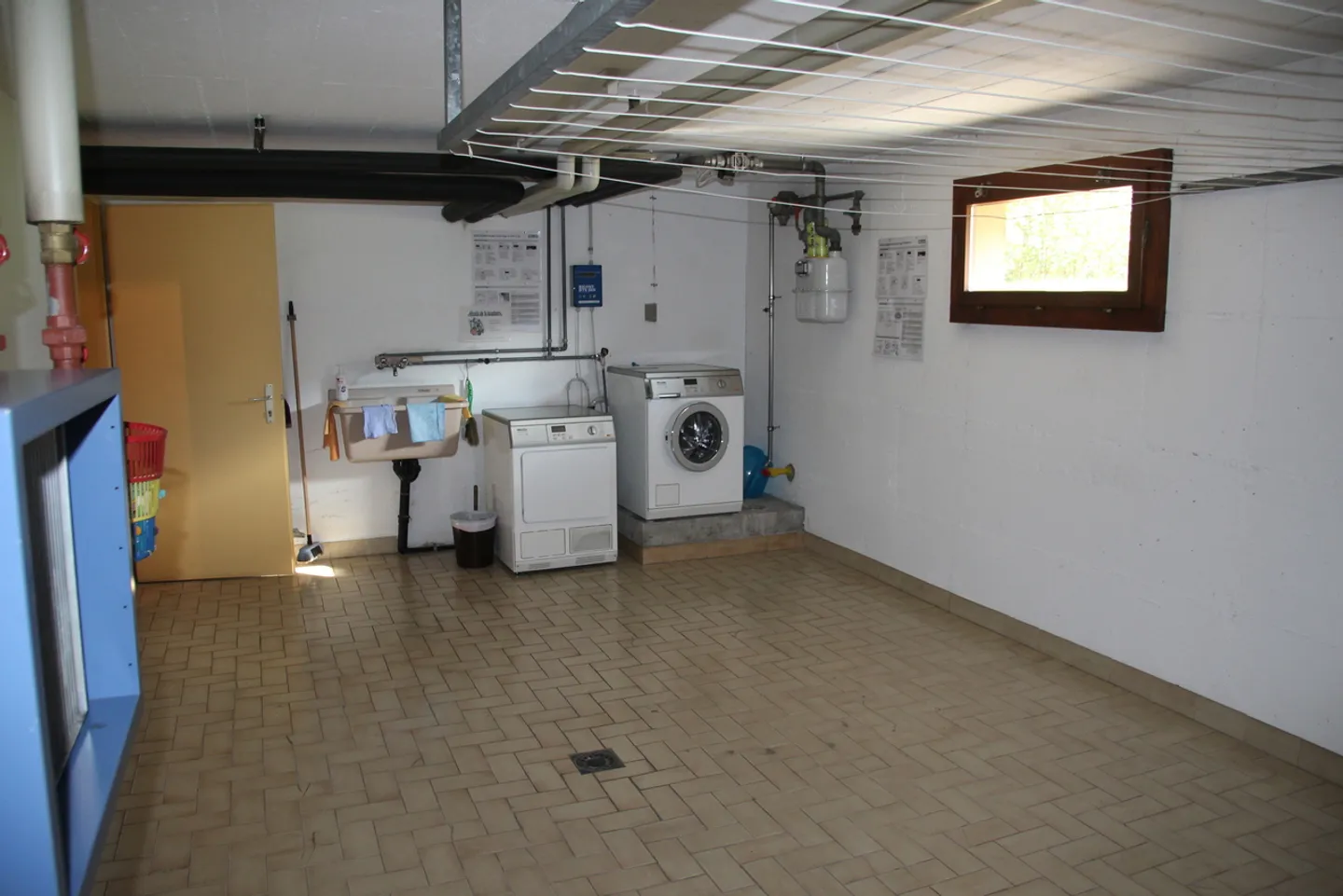4,5-Zimmer-Wohnung 110 m2 mit Keller, Garage und Parkplatz - Foto 8 von 22