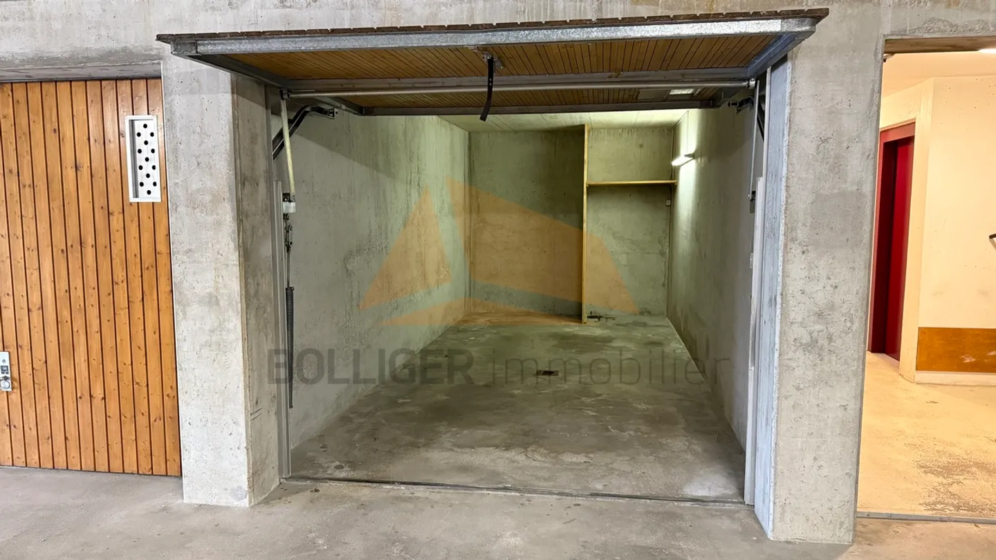 FOR SALE 4-ROOM APARTMENT WITH GARAGE BOX - Photo 13 of 13