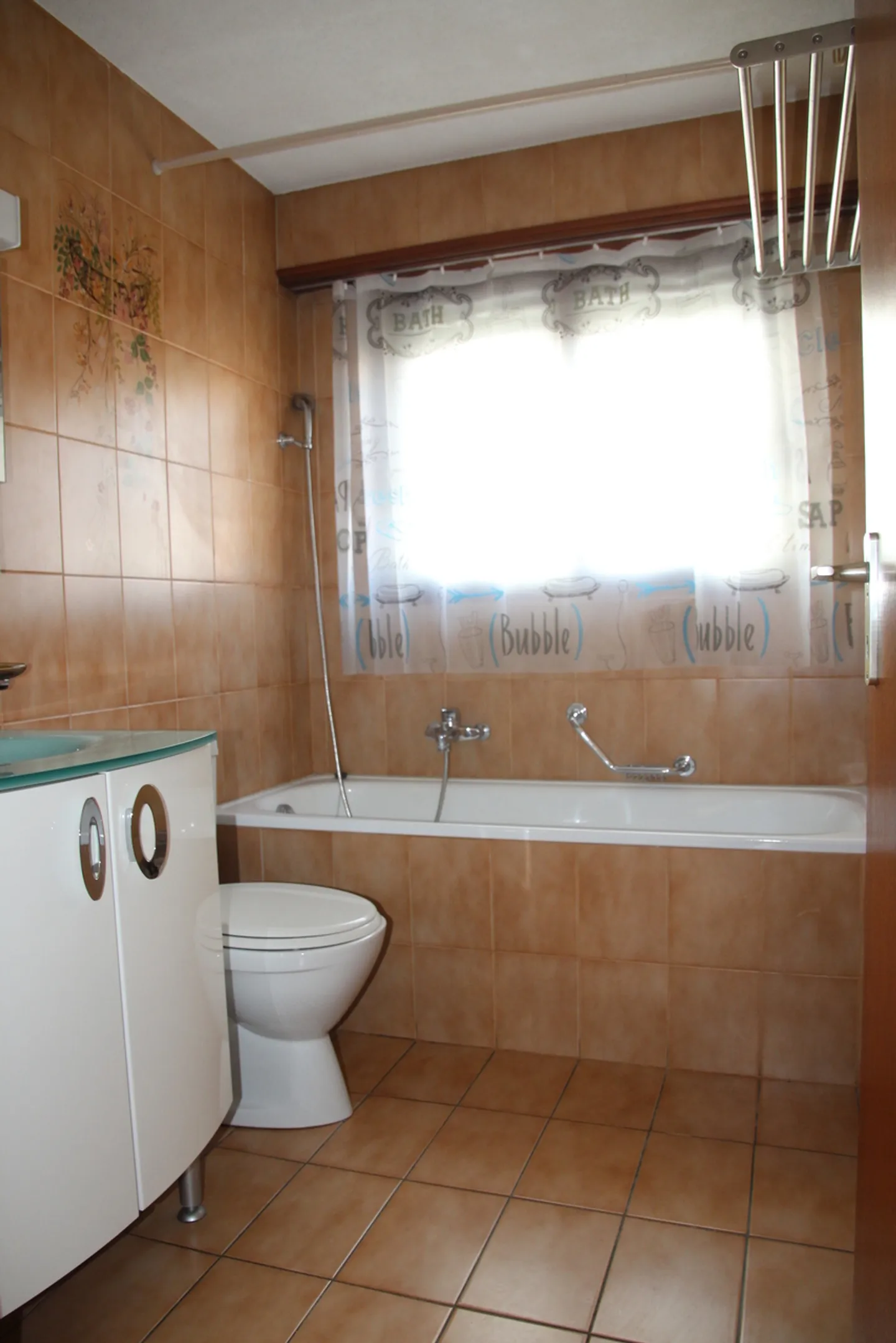 4,5-Zimmer-Wohnung 110 m2 mit Keller, Garage und Parkplatz - Foto 22 von 22