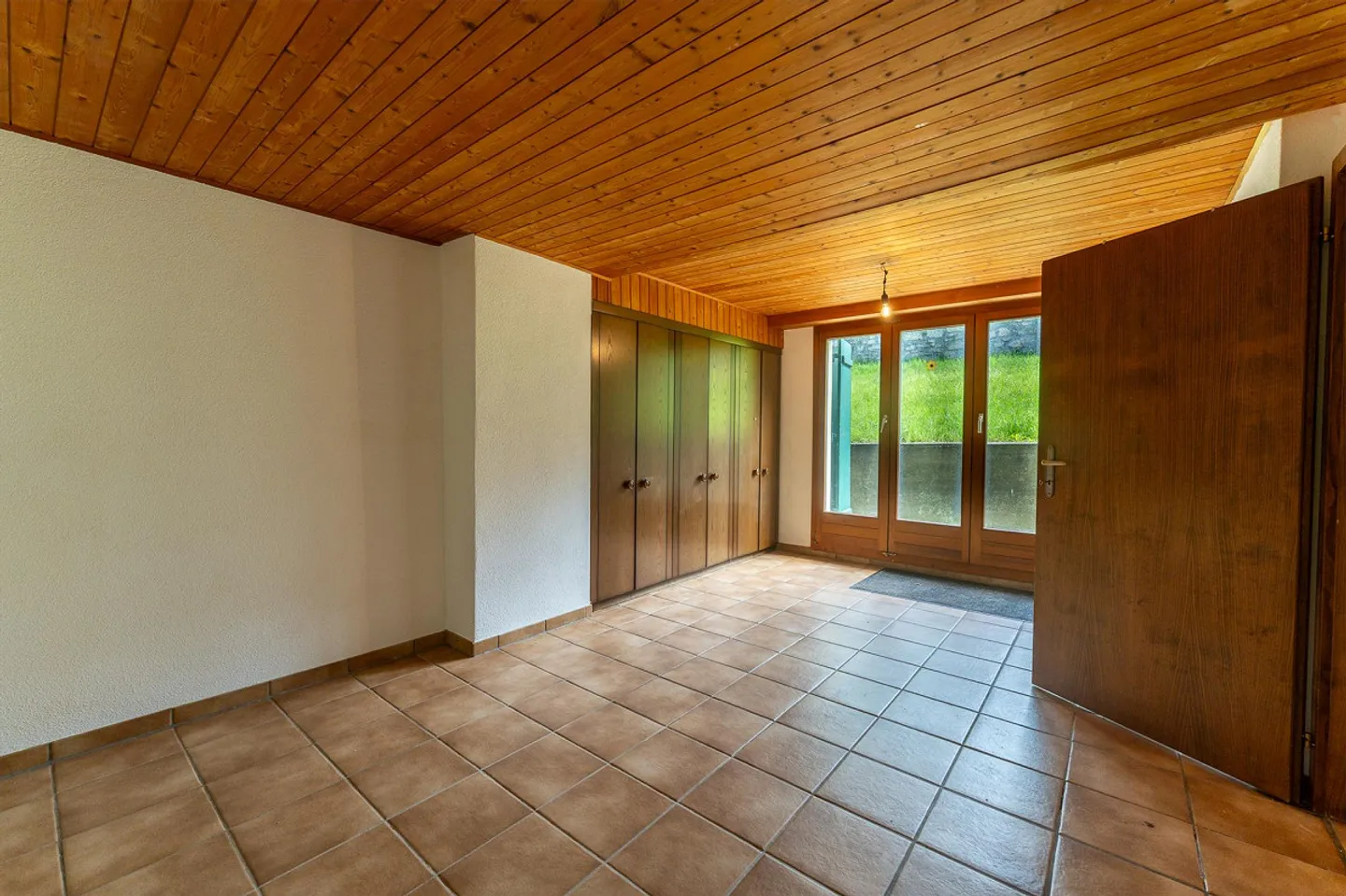 Spacious House with Potential - Photo 6 of 28