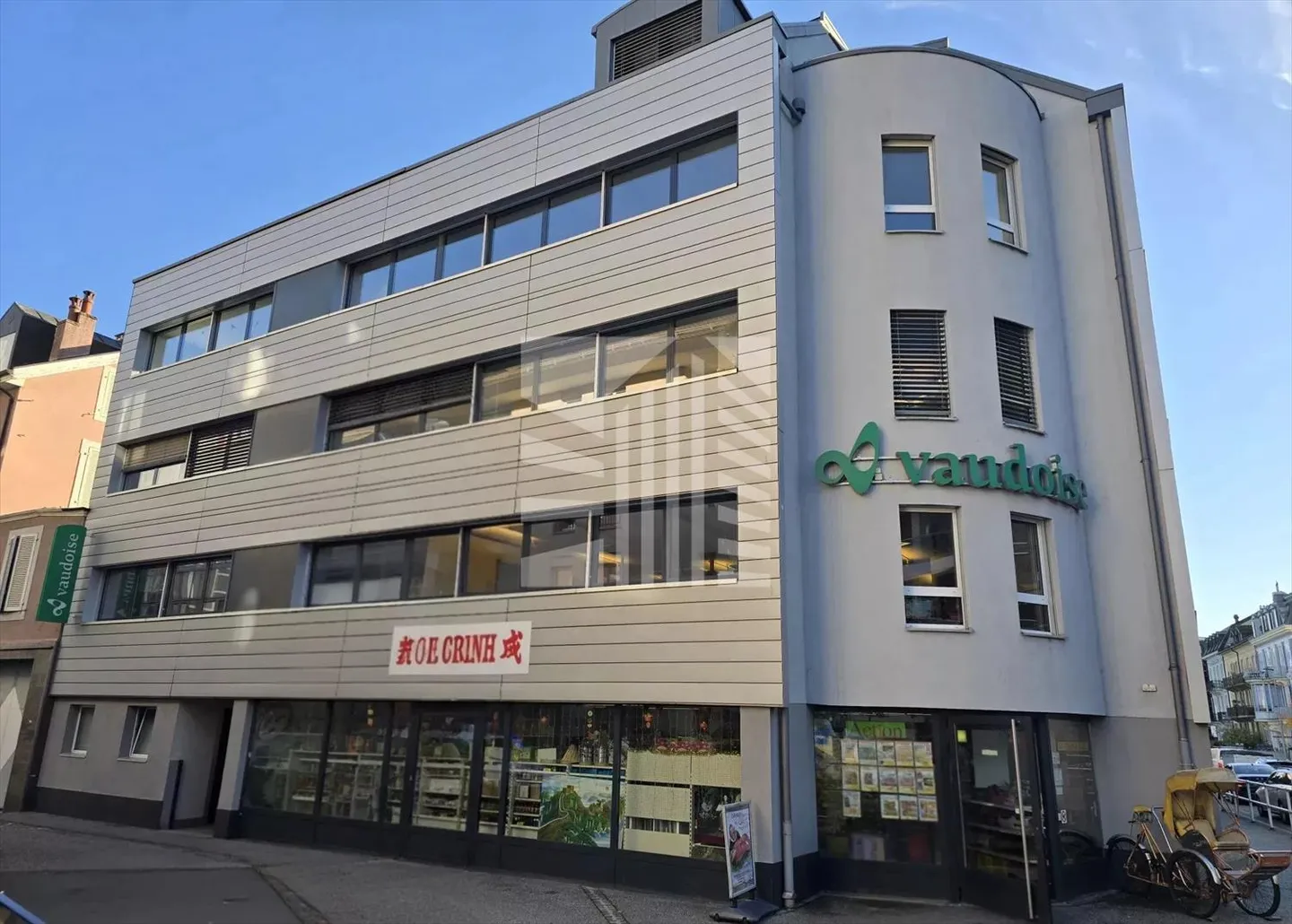 Bureaux équipés de 342 m² au coeur de Morges - Photo 1 sur 9