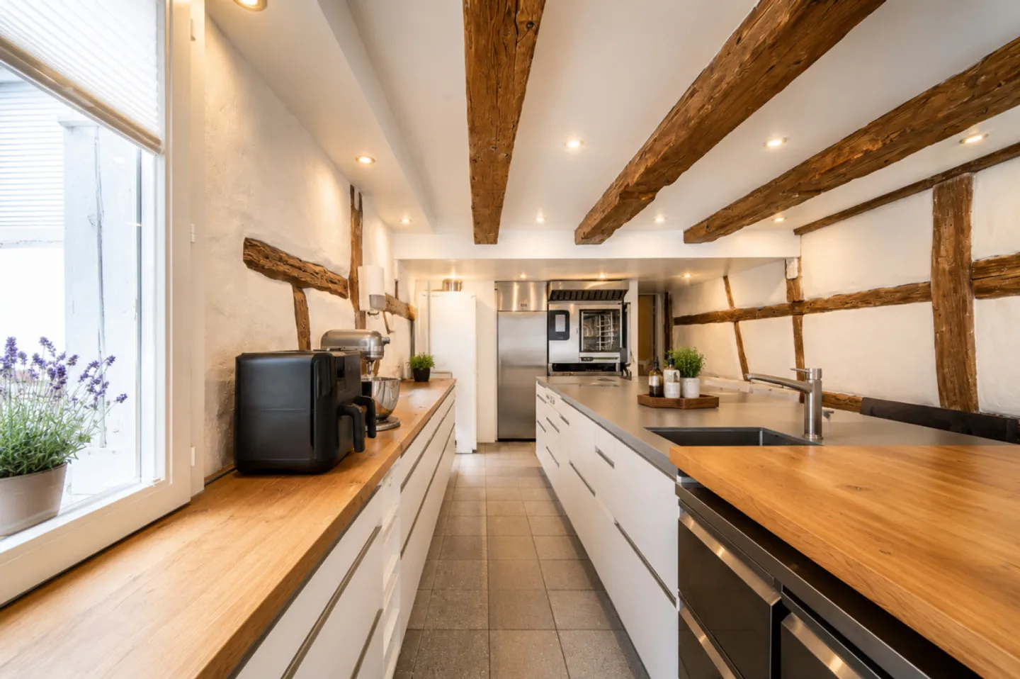 Vivre et travailler au cœur de Stein am Rhein - Maison historique de la vieille ville avec espace gastronomique et passage piéton - Photo 6 sur 25
