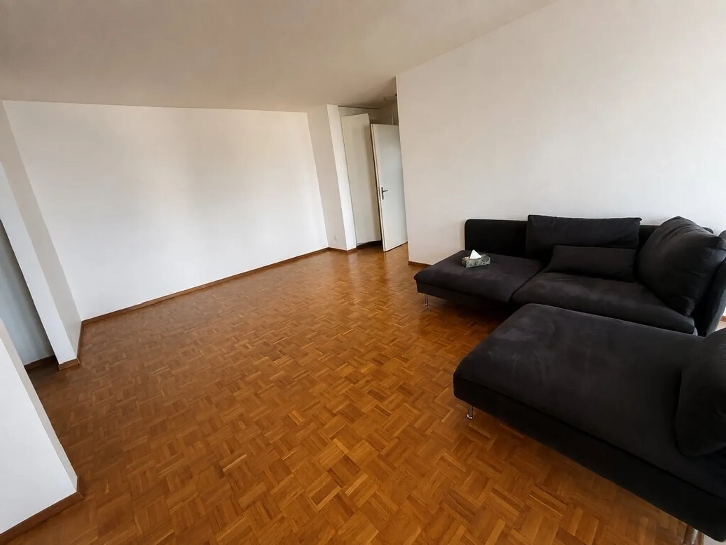 Geräumige Wohnung in Renens - Foto 3 von 5