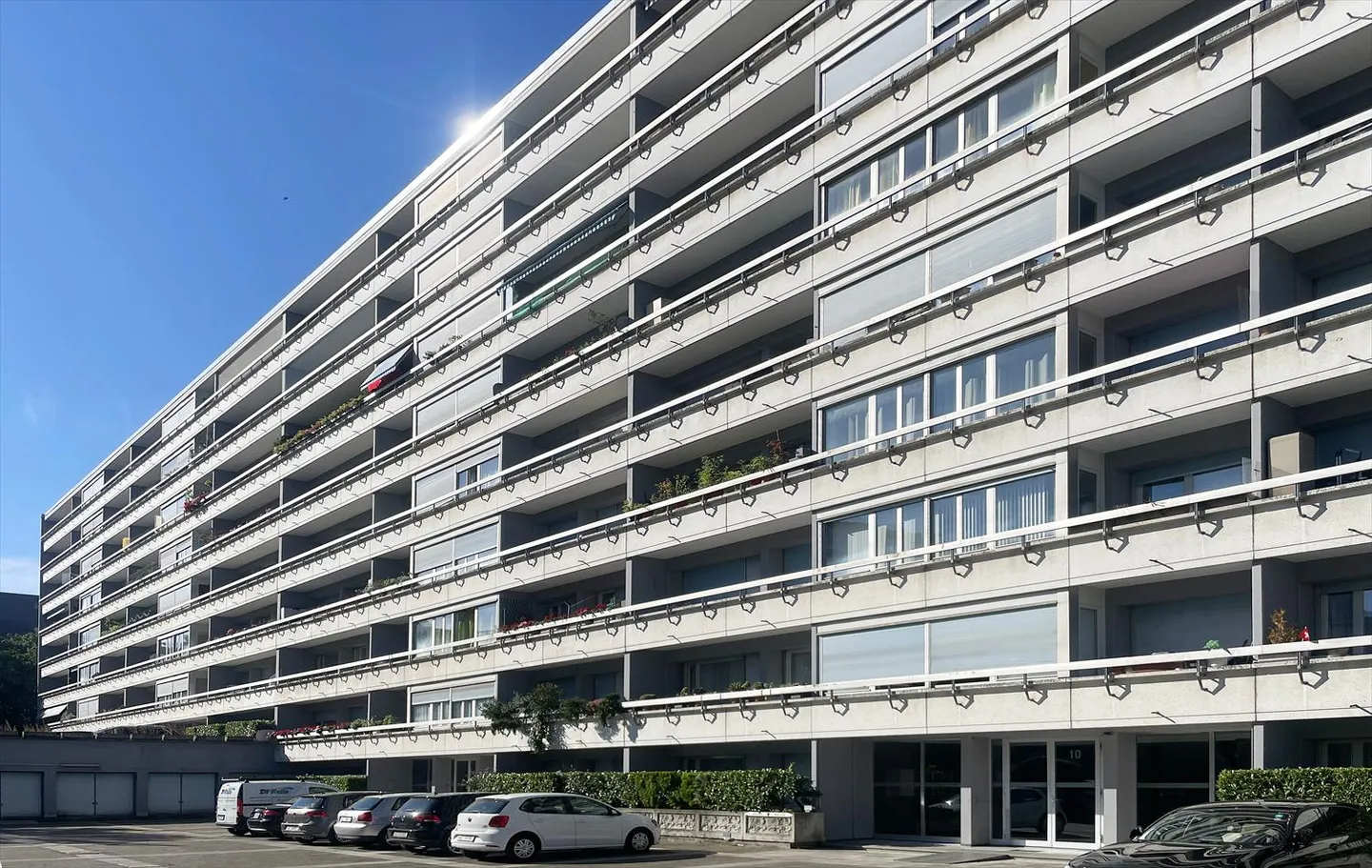 2.5 Room Apartment - Photo 1 of 5