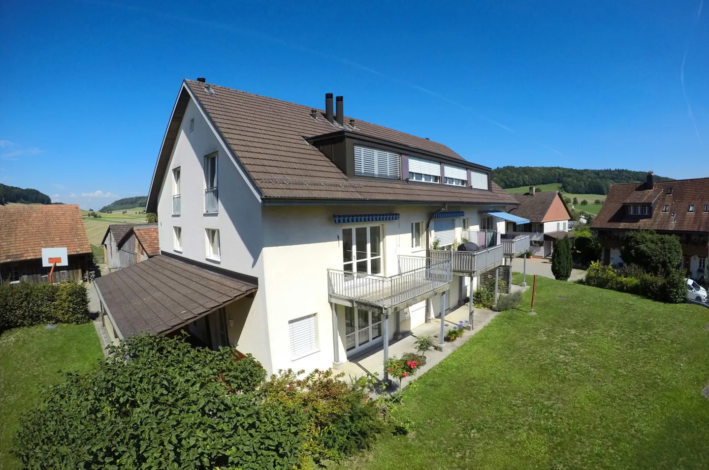 Einfamilienhaus mieten - Foto 1 von 5