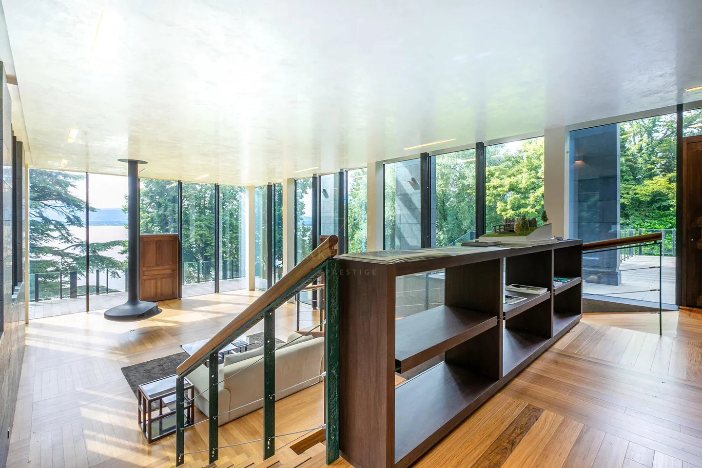 Casa di Lusso Contemporanea al Lago - Foto 2 di 21
