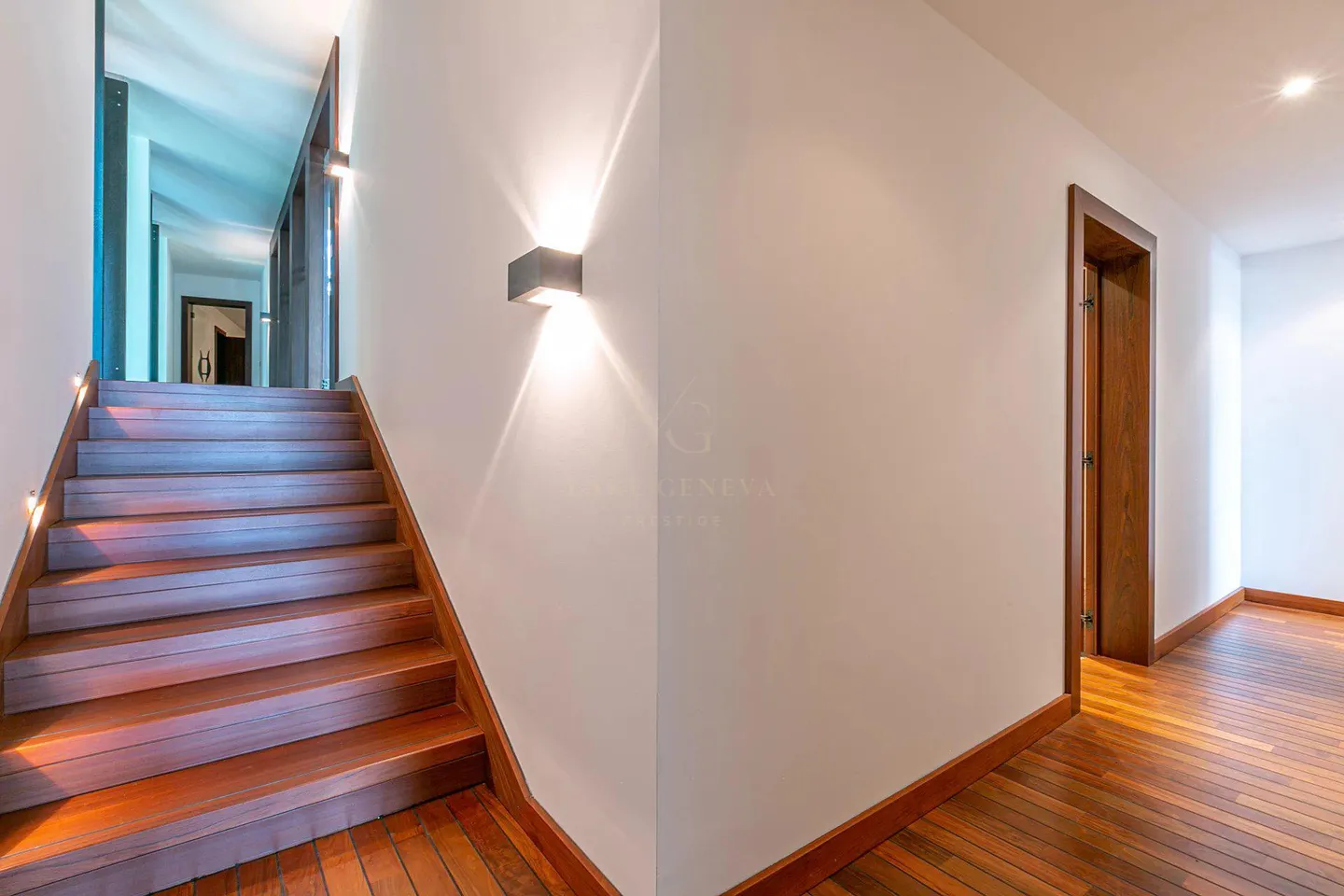 Casa di Lusso Contemporanea al Lago - Foto 10 di 21
