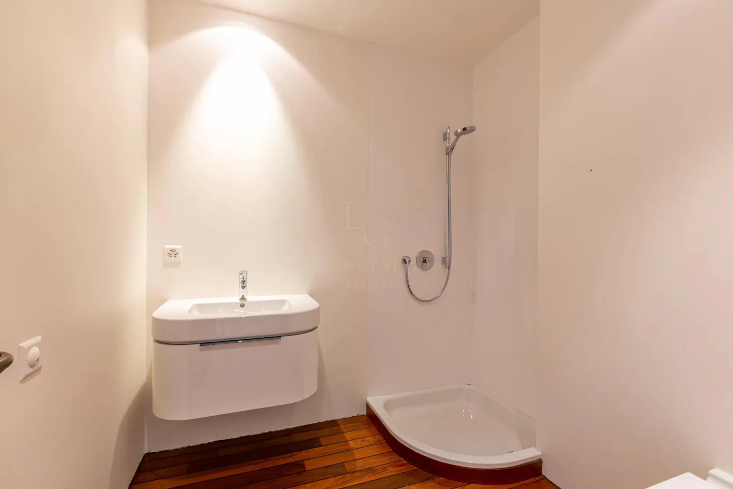 Casa di Lusso Contemporanea al Lago - Foto 13 di 21