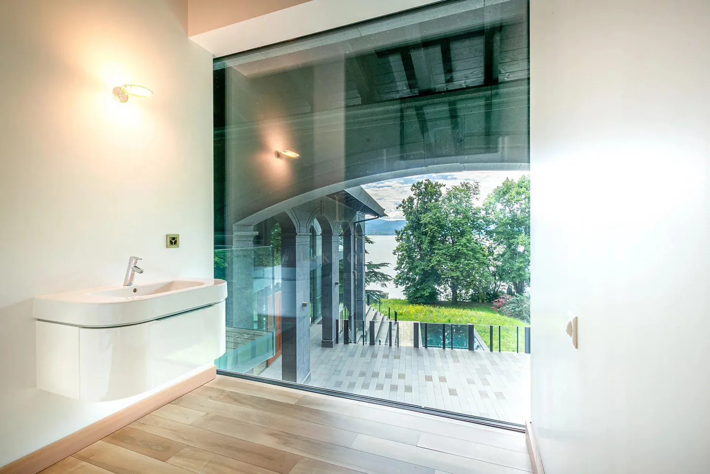 Casa di Lusso Contemporanea al Lago - Foto 12 di 21
