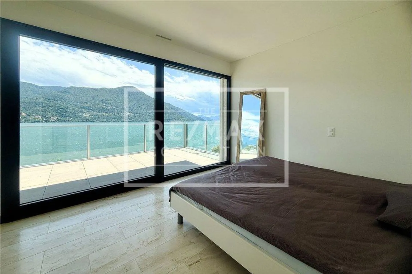 Attico con vista panoramica - Foto 8 di 13