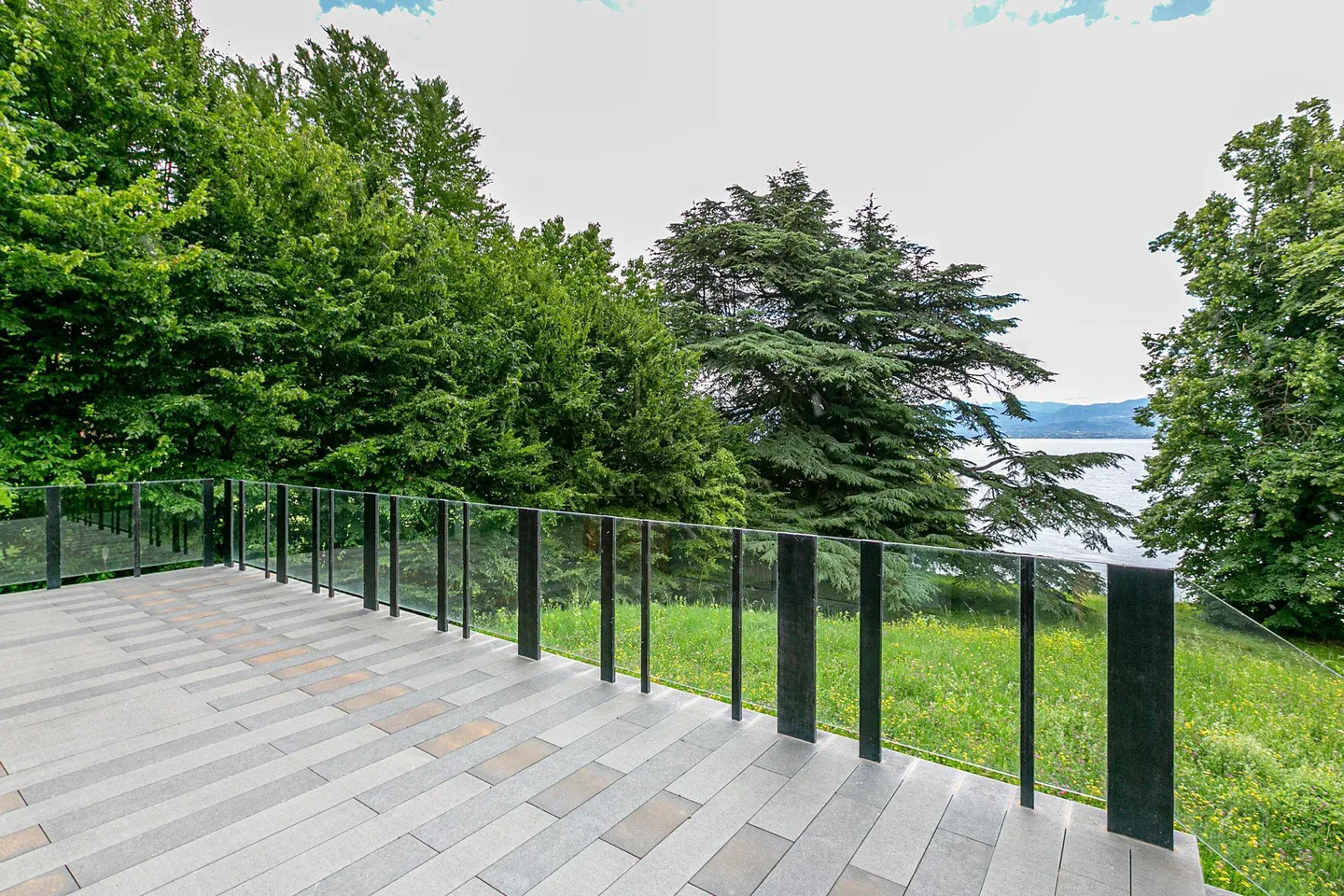Casa di Lusso Contemporanea al Lago - Foto 19 di 21