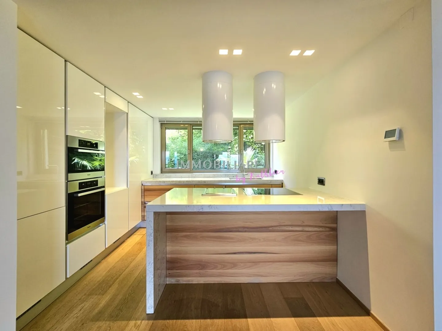 Appartamento di Lusso con Vista Lago - Foto 4 di 28