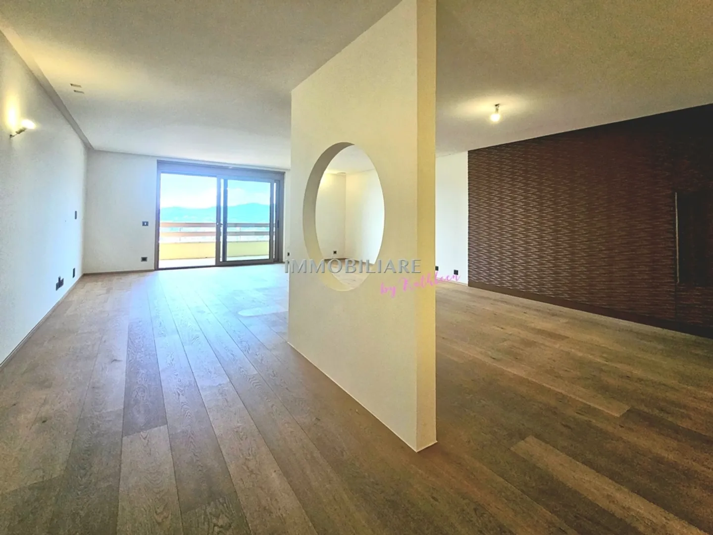 Appartamento di Lusso con Vista Lago - Foto 18 di 28