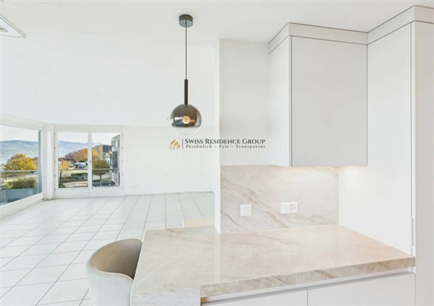 Vivere con vista: Appartamento terrazza da sogno di 6,5 stanze con vista lago a Wollerau - Foto 10 di 20