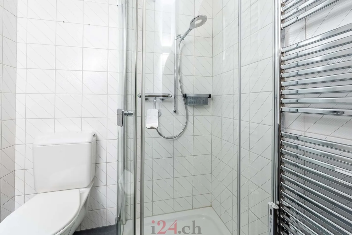 5.5 Zi-Erdgeschosswohnung an ruhiger Lage mit Terrasse und Balkon - Photo 13 of 13