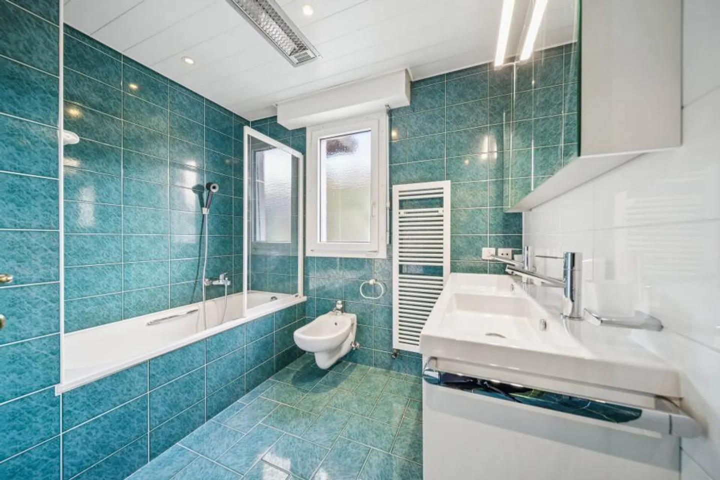 Luminoso villa indipendente di 7 1/2 stanze. - Foto 12 di 12